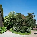 Castel De La Terrasse