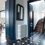 Castel De La Terrasse Bed & Breakfast 3*