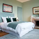 Castel De La Terrasse Bed & Breakfast 3*