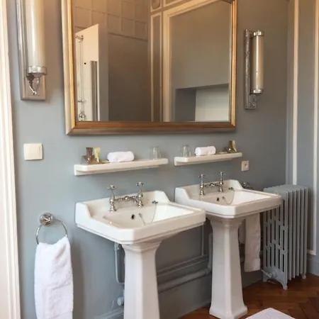 Castel De La Terrasse Nocleg ze śniadaniem 3*