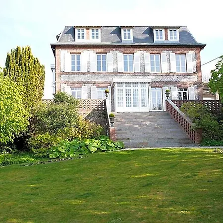 Castel De La Terrasse Bed & Breakfast