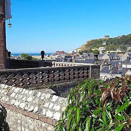 Oda ve Kahvaltı Castel De La Terrasse 4*