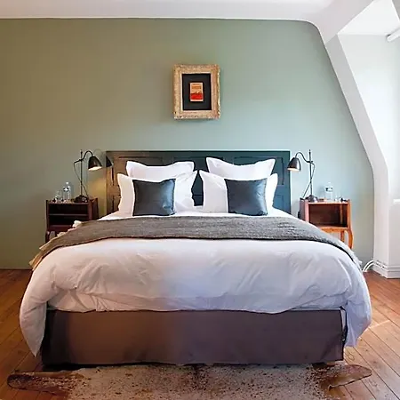 Castel De La Terrasse Bed & Breakfast