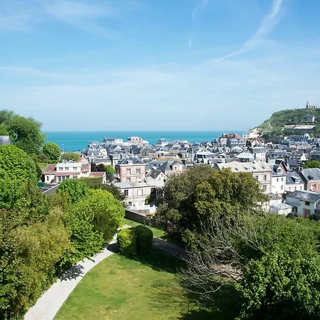 Oda ve Kahvaltı Castel De La Terrasse 3*