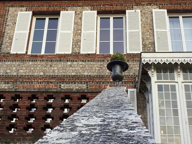 Castel De La Terrasse 3* Étretat