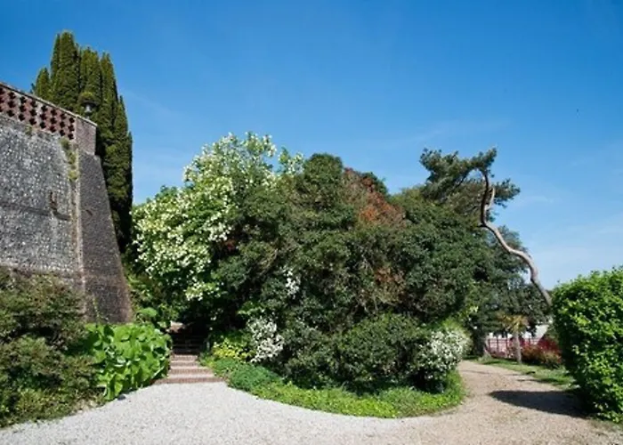 卡瑟尔德拉特拉斯住宿加早餐旅馆