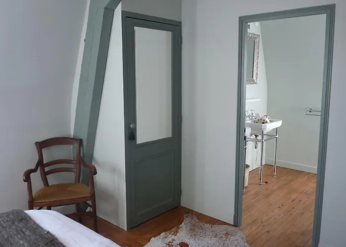 Castel De La Terrasse 3*