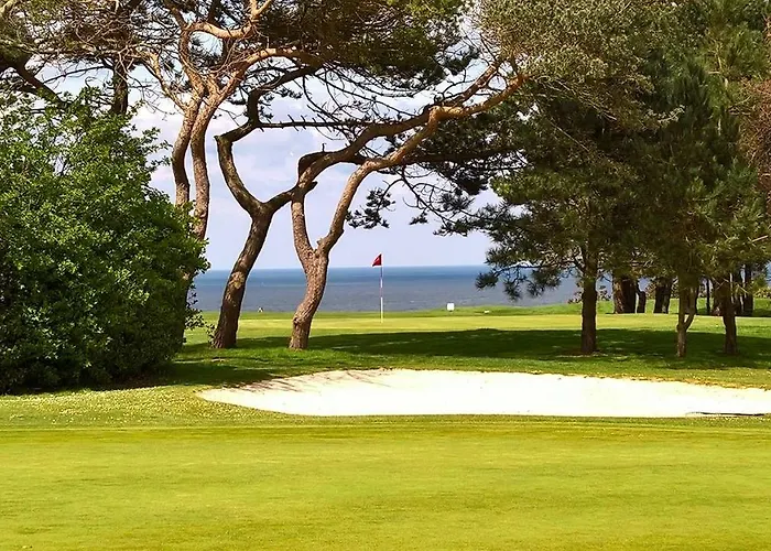 Castel De La Terrasse 3*