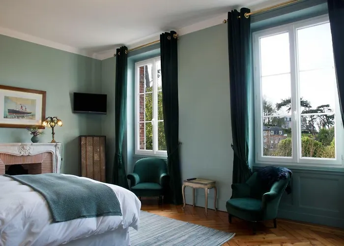 Castel De La Terrasse 3*