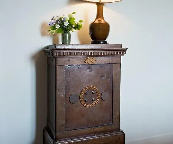 Castel De La Terrasse