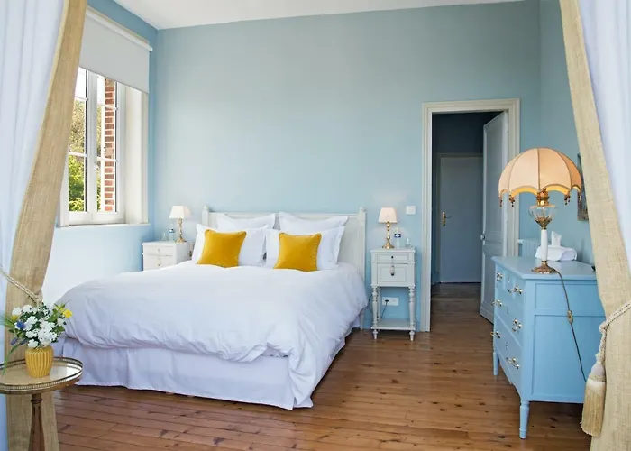 Castel De La Terrasse Bed & Breakfast